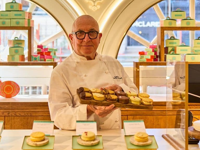 Memory Architects: the pastry chef – Roger Pizey