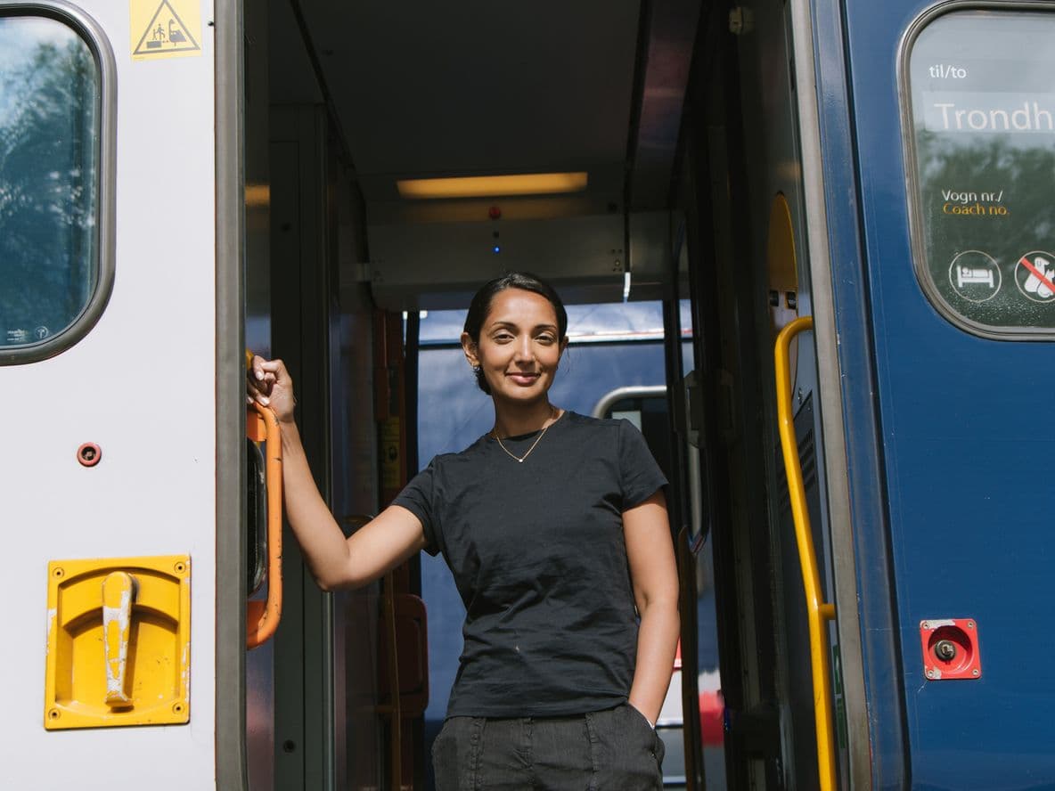 Monisha Rajesh on the Trondheim Railway