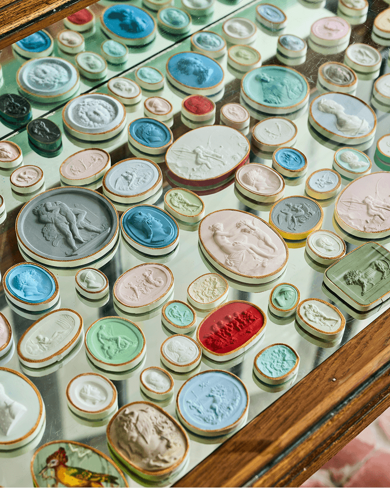 Hand-painted ceramics at Marin Montagut